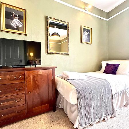 Colthrop Manor B&B 태참 외부 사진