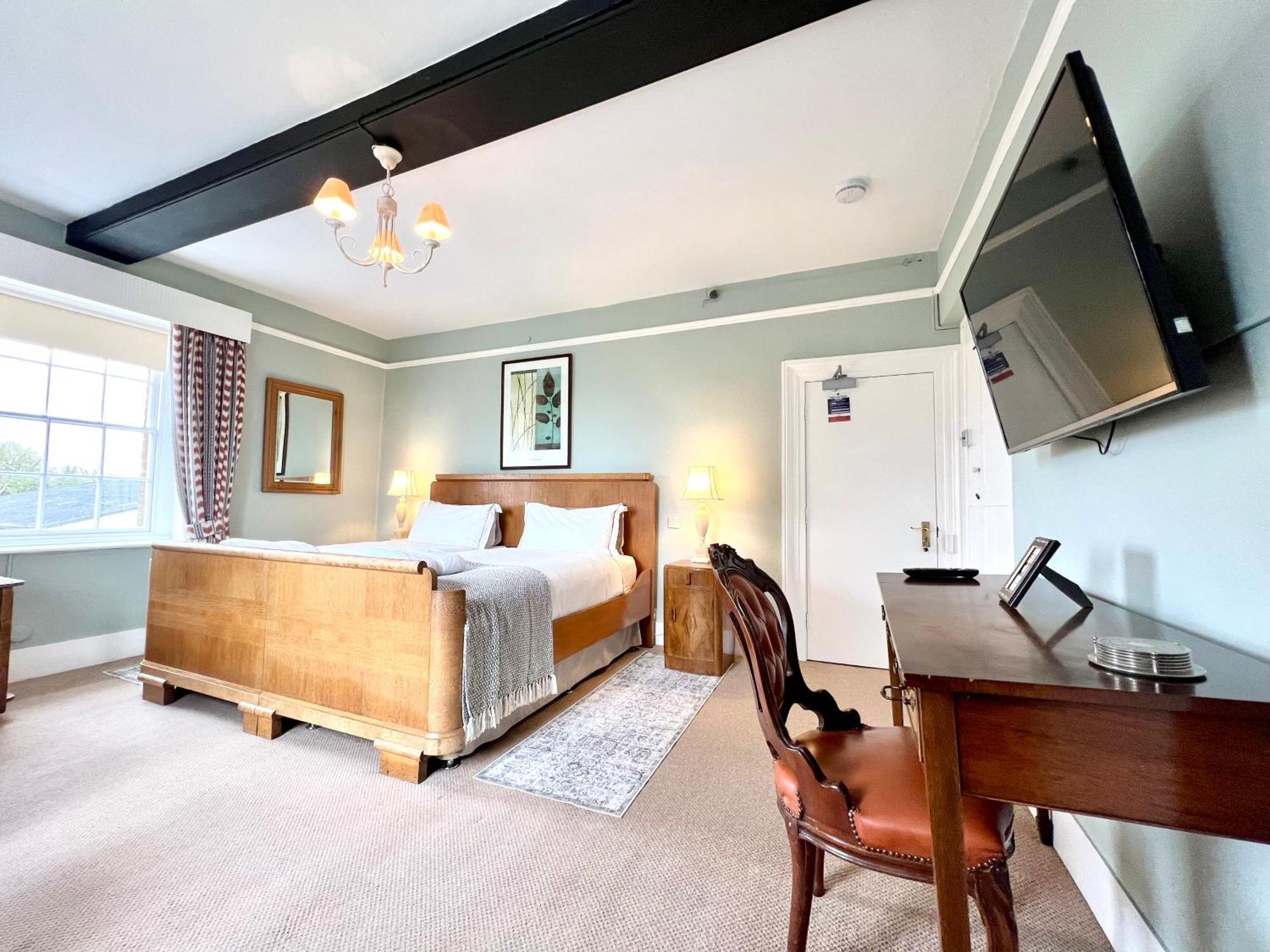 Colthrop Manor B&B 태참 외부 사진
